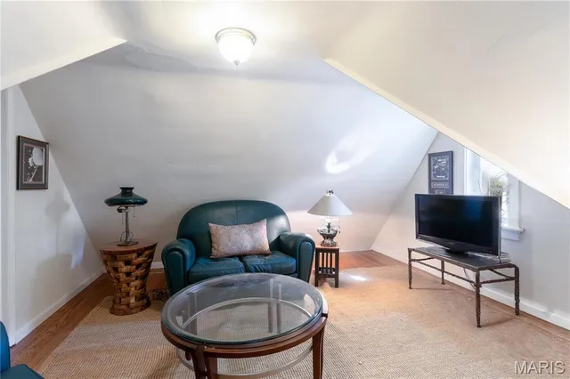 $1,340,000 | 200 Blackmer Place, Webster Groves, MO 63119