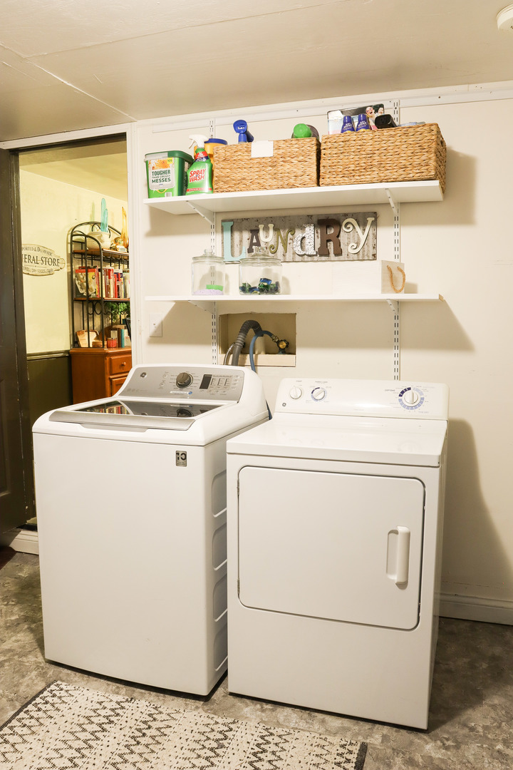 523 Barden Street Morrison, IL 61270 - Photo 12 of 37 a utility room with washer and dryer