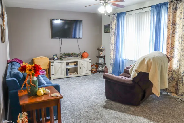 $194,900 | 523 Barden Street, Morrison, IL 61270