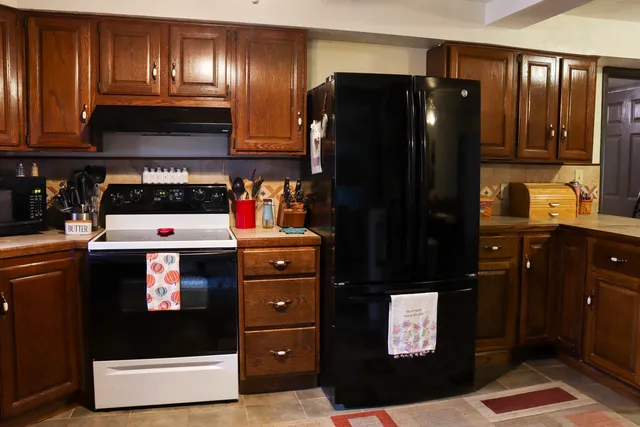 $194,900 | 523 Barden Street, Morrison, IL 61270