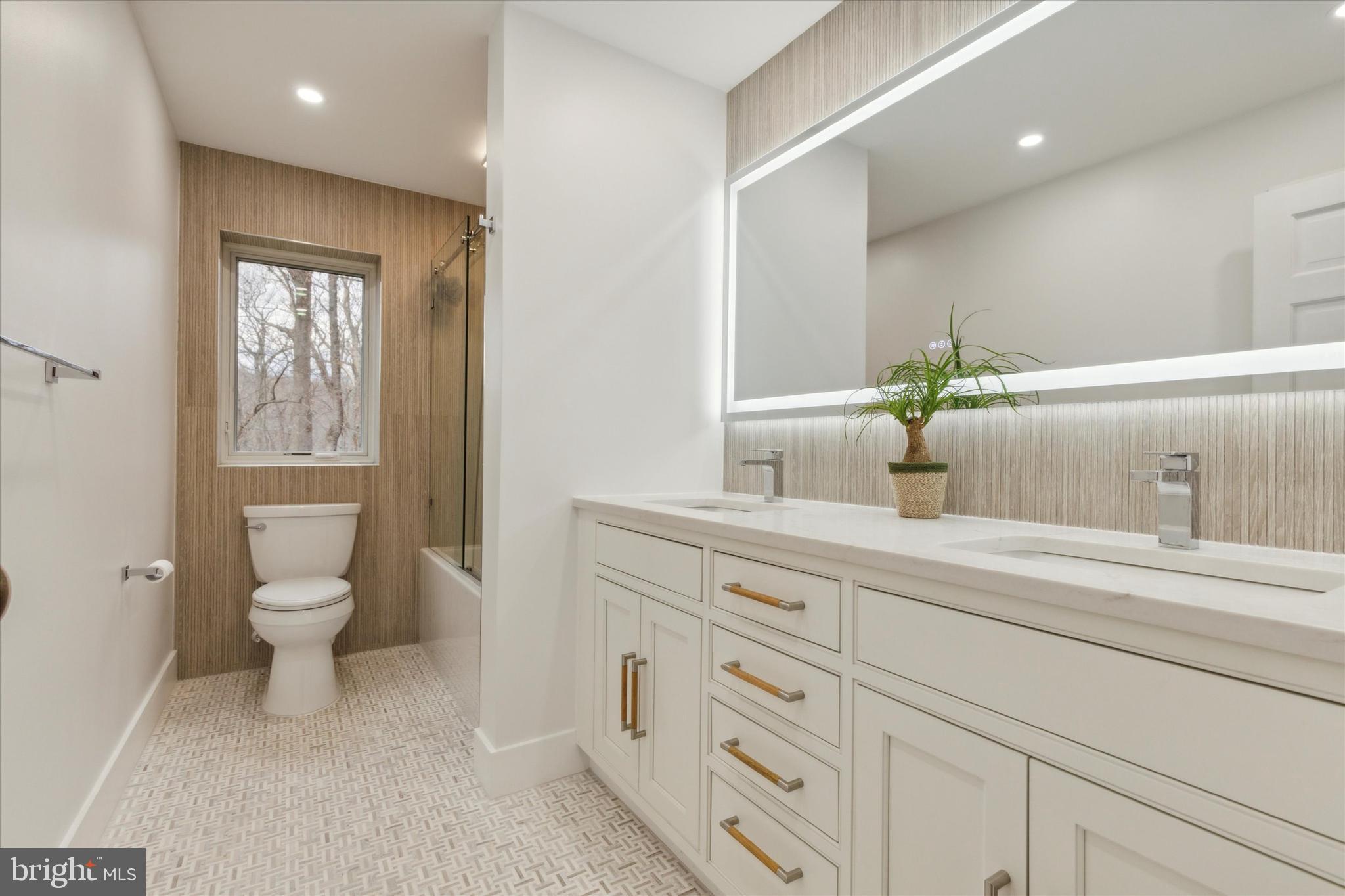 245 Biddulph Road Wayne, PA 19087 - Photo 34 of 56 Hall bath