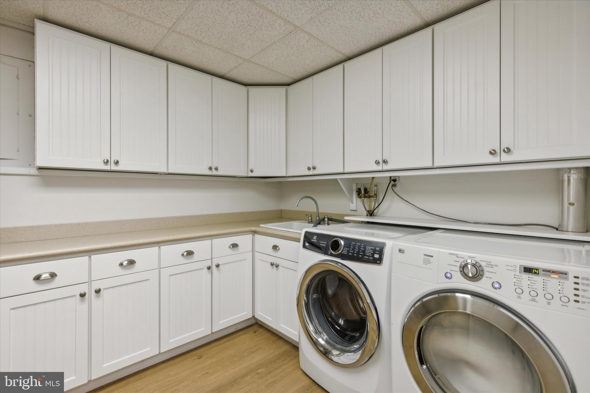 245 Biddulph Road Wayne, PA 19087 - Photo 39 of 56 large laundry room