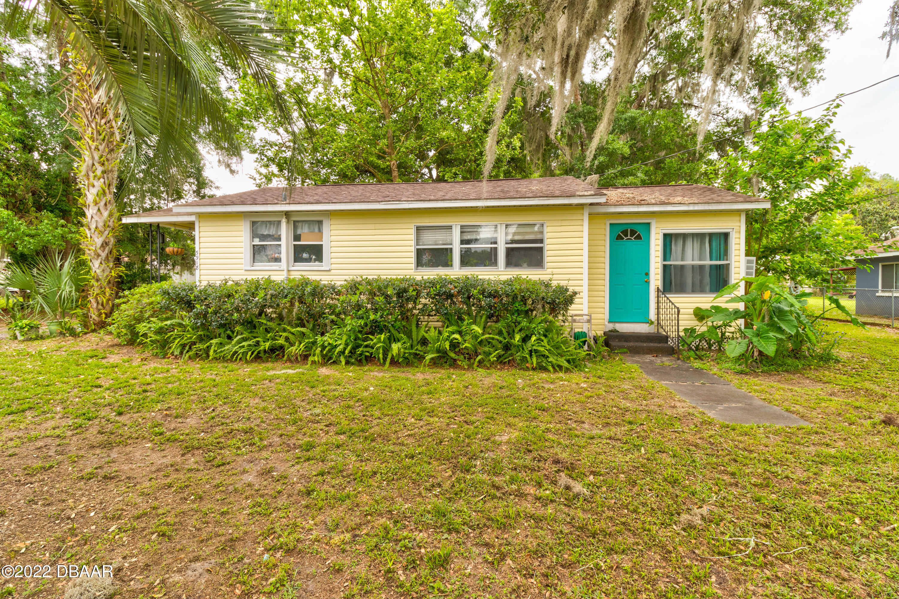 5918 Southeast Foss Road Belleview, FL 34420 - Photo 1 of 29 Front of house