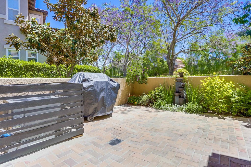 6094 Citracado Circle Carlsbad, CA 92009 - Photo 5 of 28