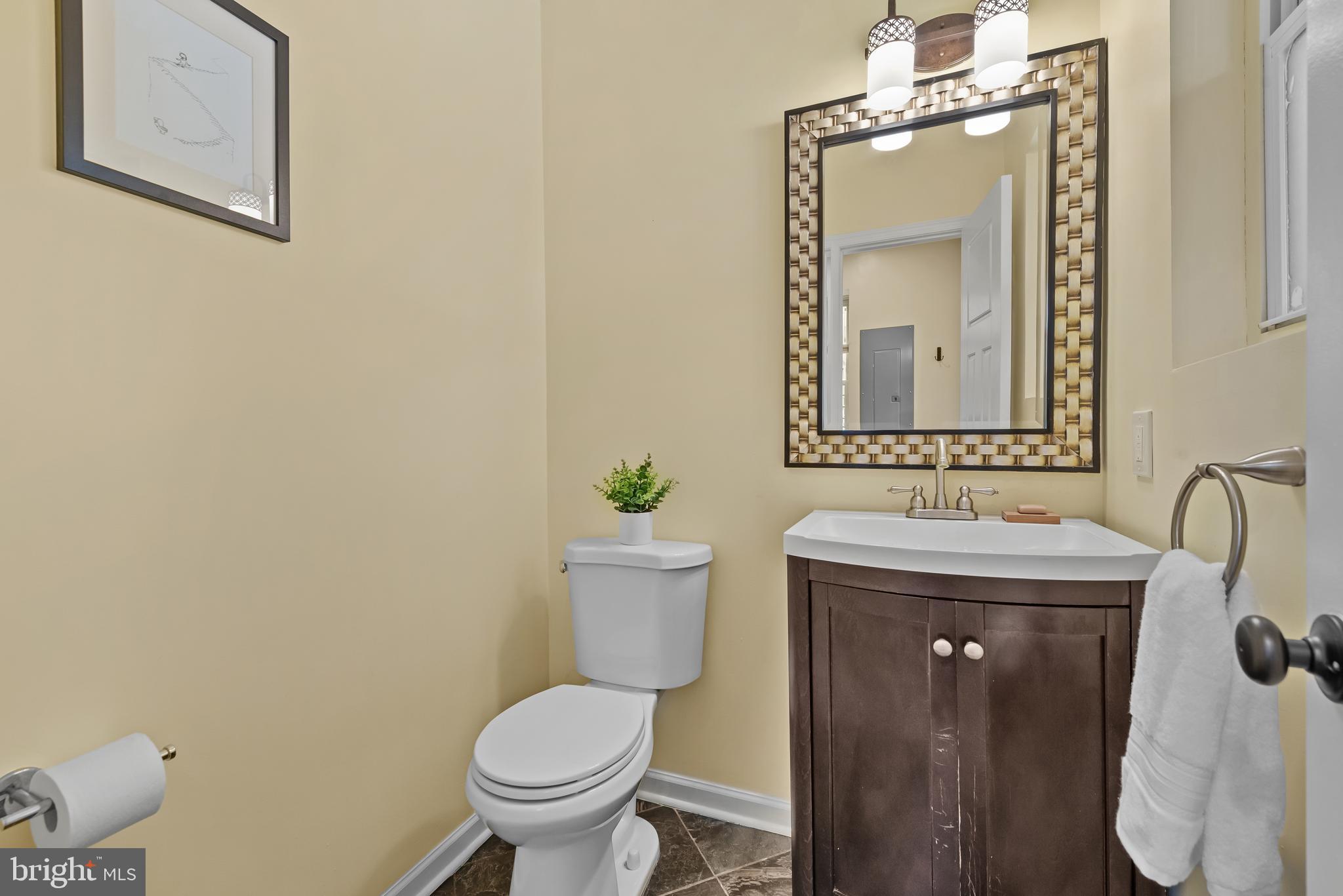 3552 Roland Avenue Baltimore, MD 21211 - Photo 12 of 28 Half bath on main level