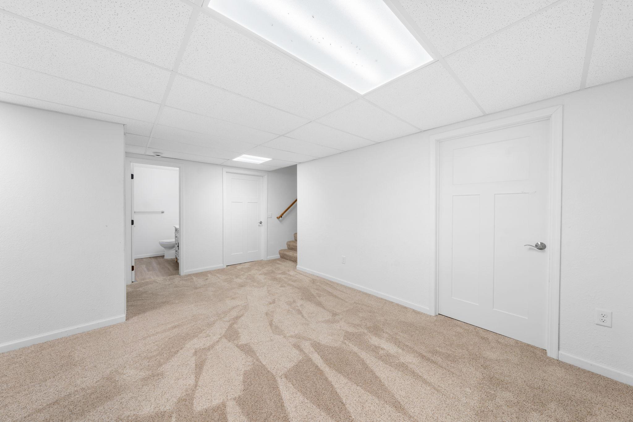 39094 Riverside Court North Branch, MN 55056 - Photo 23 of 37