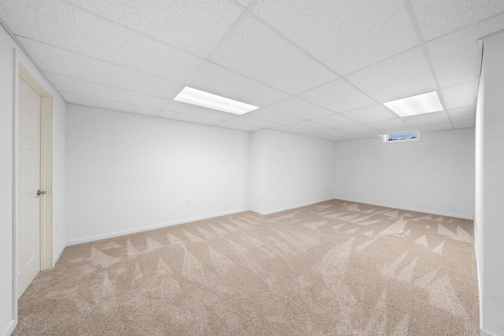 39094 Riverside Court North Branch, MN 55056 - Photo 24 of 37