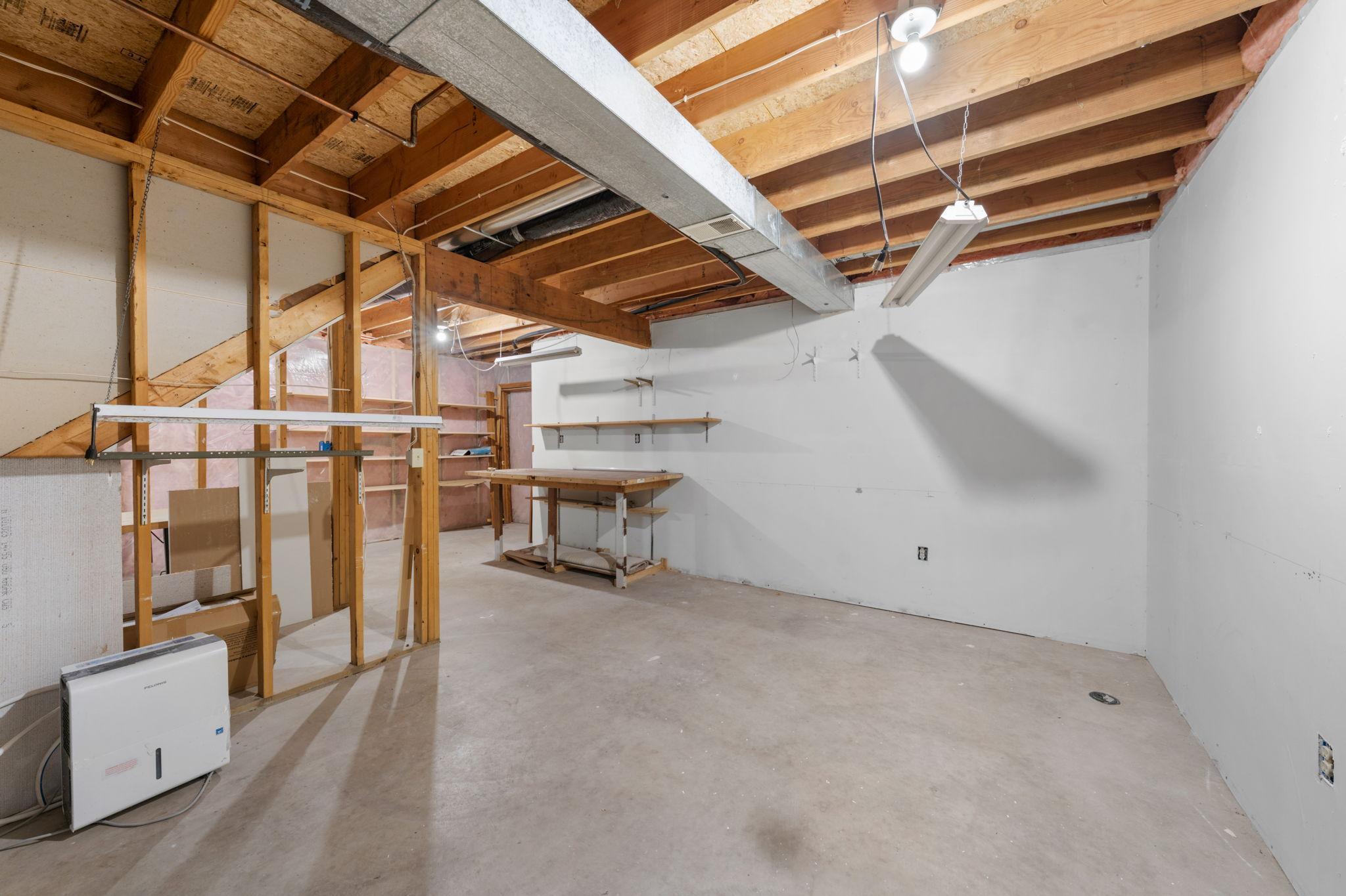 39094 Riverside Court North Branch, MN 55056 - Photo 32 of 37