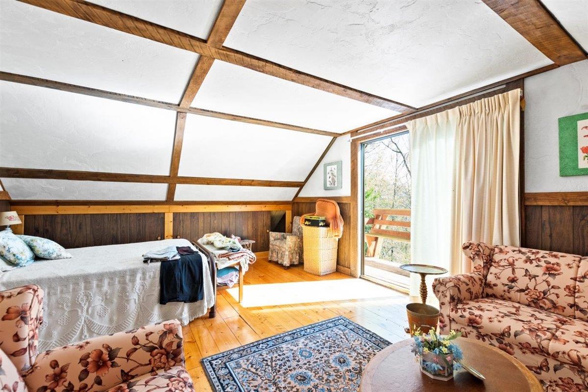 316 Crow Hill Road Pownal, VT 05261 - Photo 18 of 40