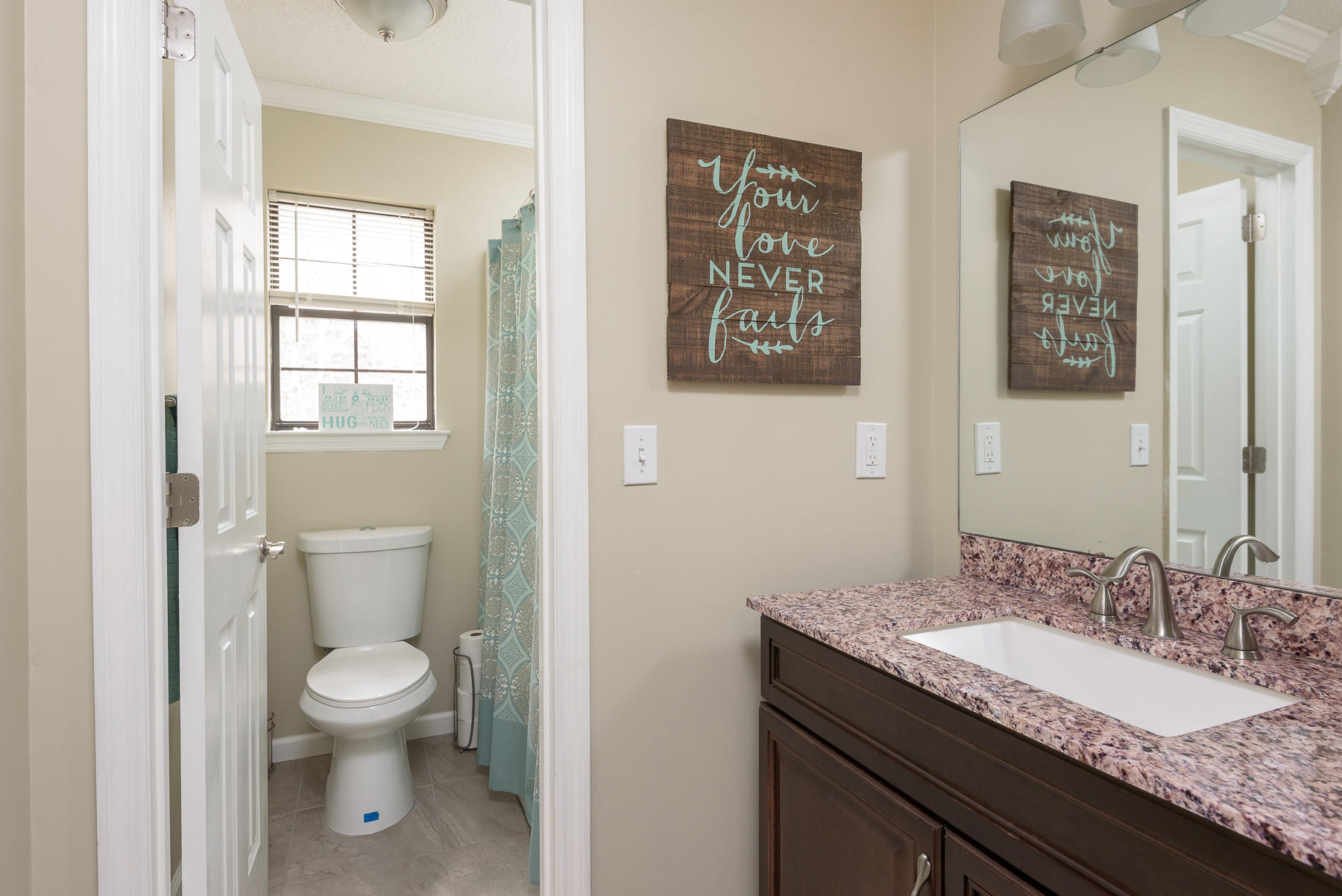 1020 Lower Mill Road Hixson, TN 37343 - Photo 22 of 30 hallbath