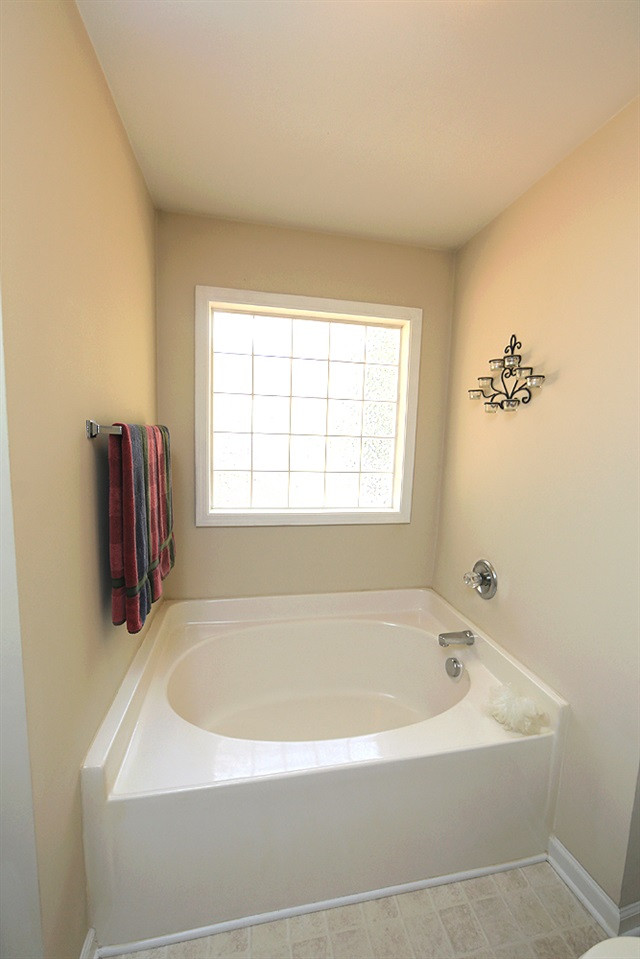 1440 Wendell Road Wendell, NC 27591 - Photo 13 of 19 Master Bath/Spa