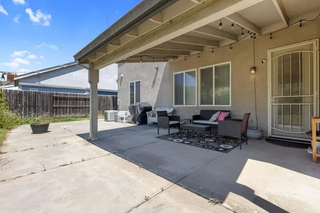 $589,900 | 5831 Alton Court, Riverbank, CA 95367