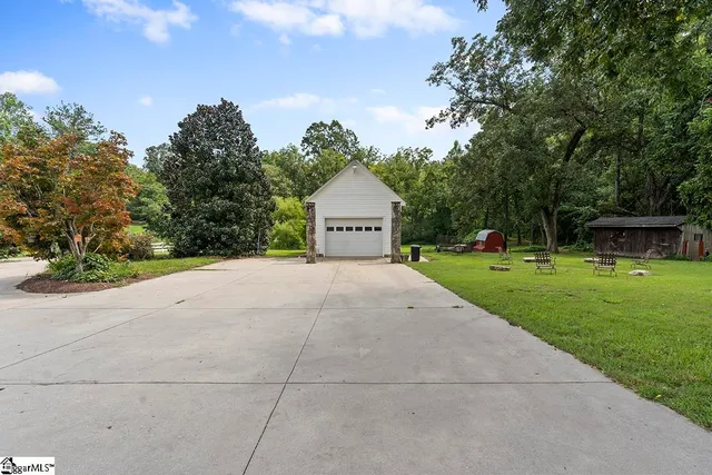 $749,000 | 733 Willard Road, Greenwood, SC 29649