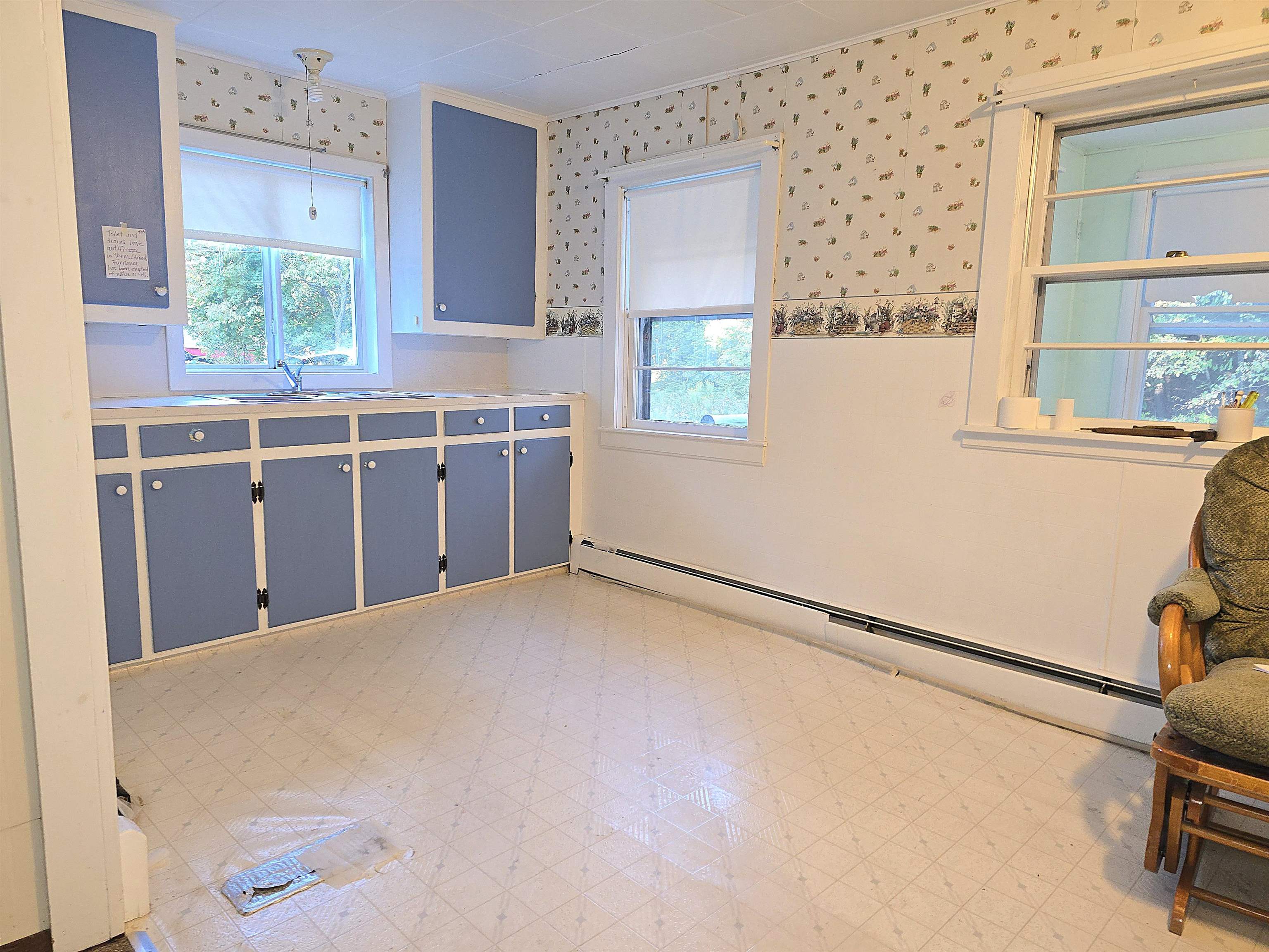 56 Bangor Street Gorham, NH 03581 - Photo 10 of 24