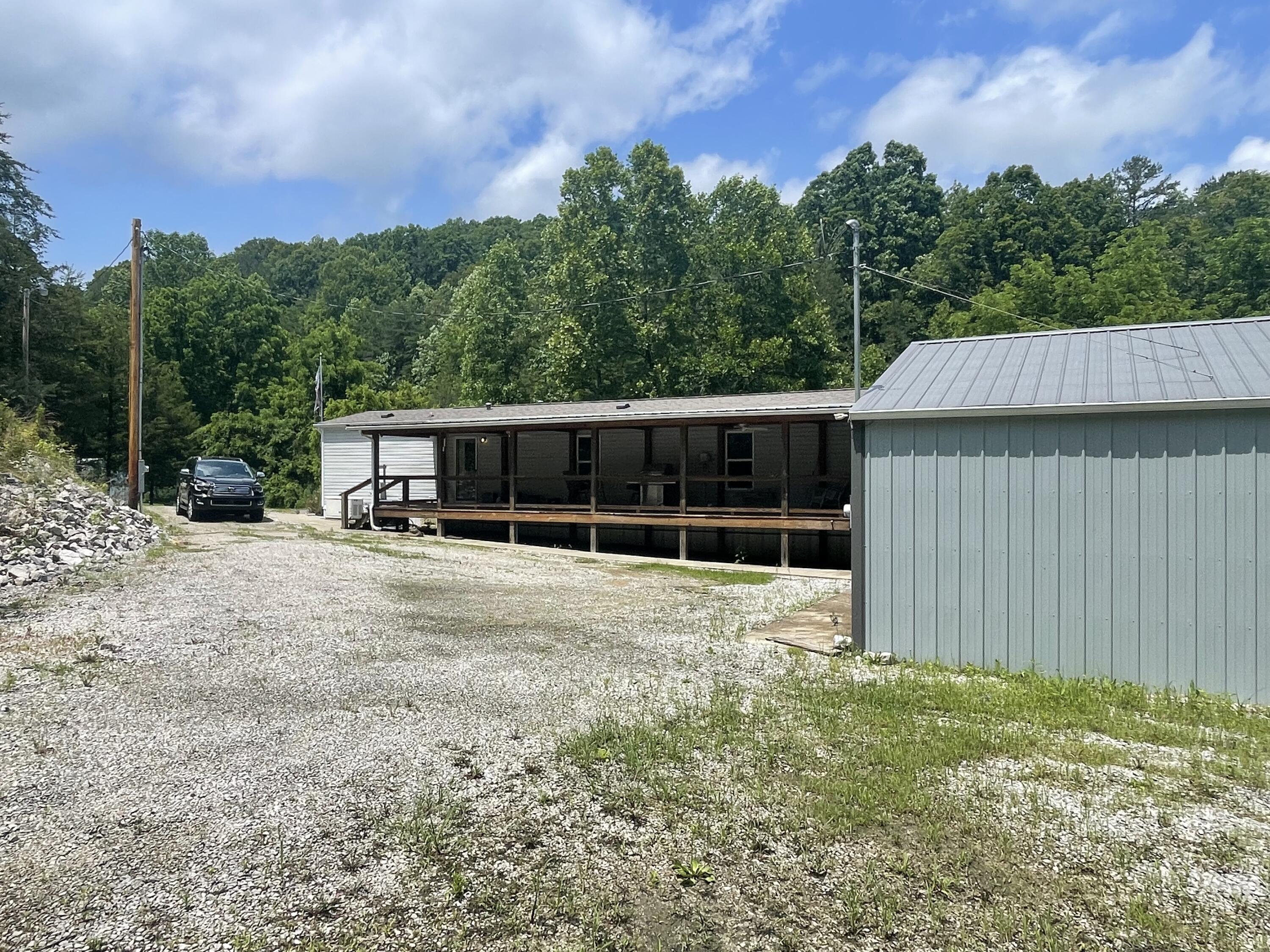 265 Jesse Sears Road Somerset, KY 42501 - Photo 2 of 19 IMG_8257
