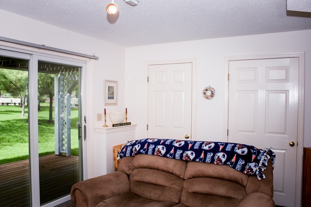 98 Abington Road, Unit 98 Danvers, MA 01923 - Photo 12 of 18 Gallery Image 12
