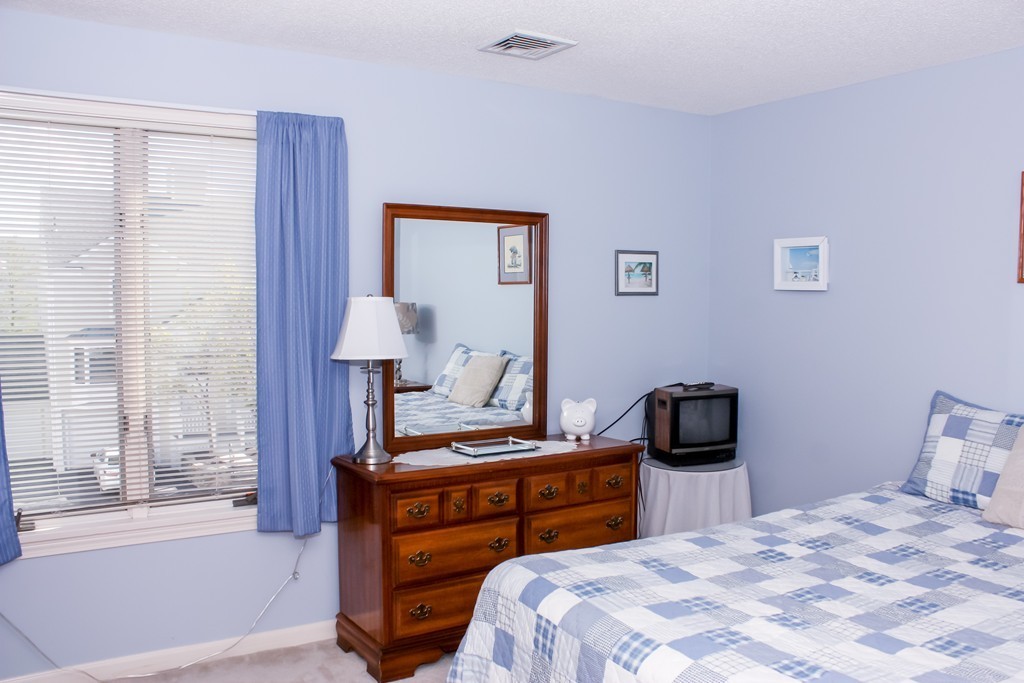 98 Abington Road, Unit 98 Danvers, MA 01923 - Photo 6 of 18 Gallery Image 6