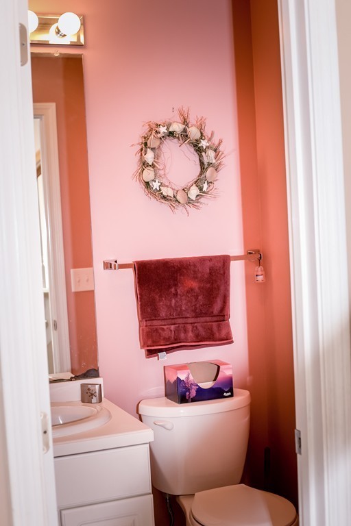 98 Abington Road, Unit 98 Danvers, MA 01923 - Photo 8 of 18 Gallery Image 8