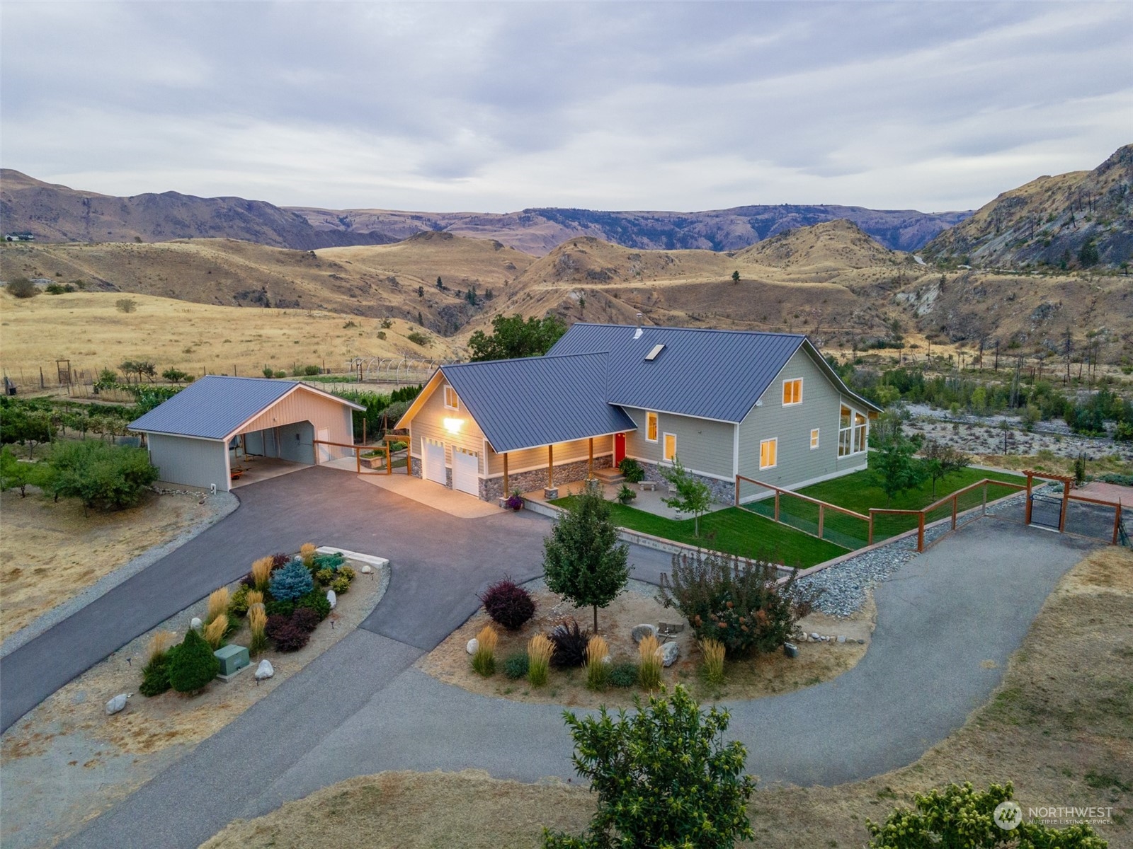 19 Miller Road Chelan, WA 98816 - Photo 1 of 40 Gallery Image 1
