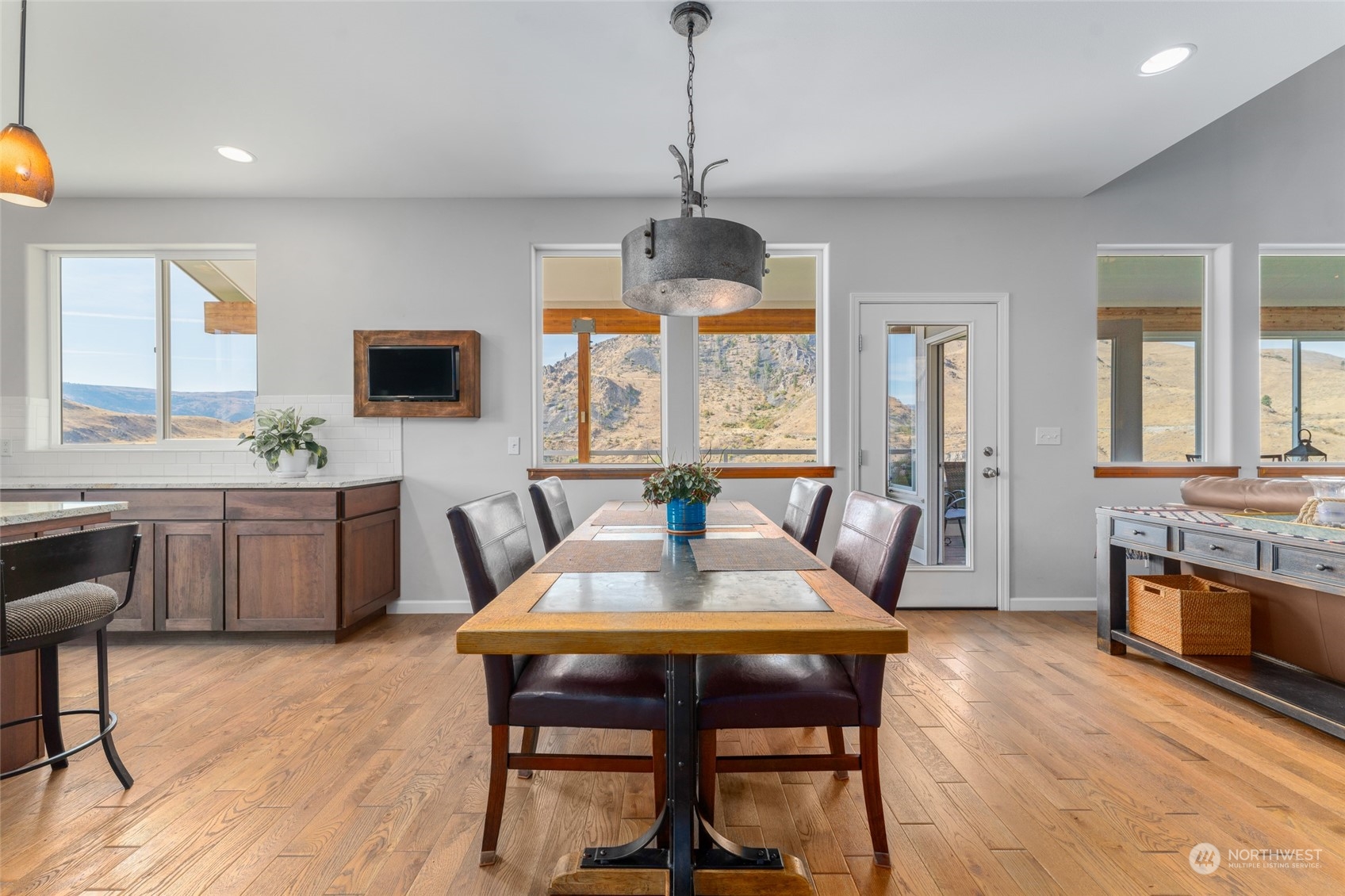 19 Miller Road Chelan, WA 98816 - Photo 13 of 40 Gallery Image 13