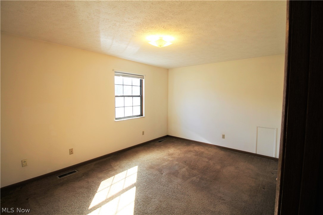 4342-4344 Ellsworth Road Stow, OH 44224 - Photo 14 of 21 Gallery Image 14
