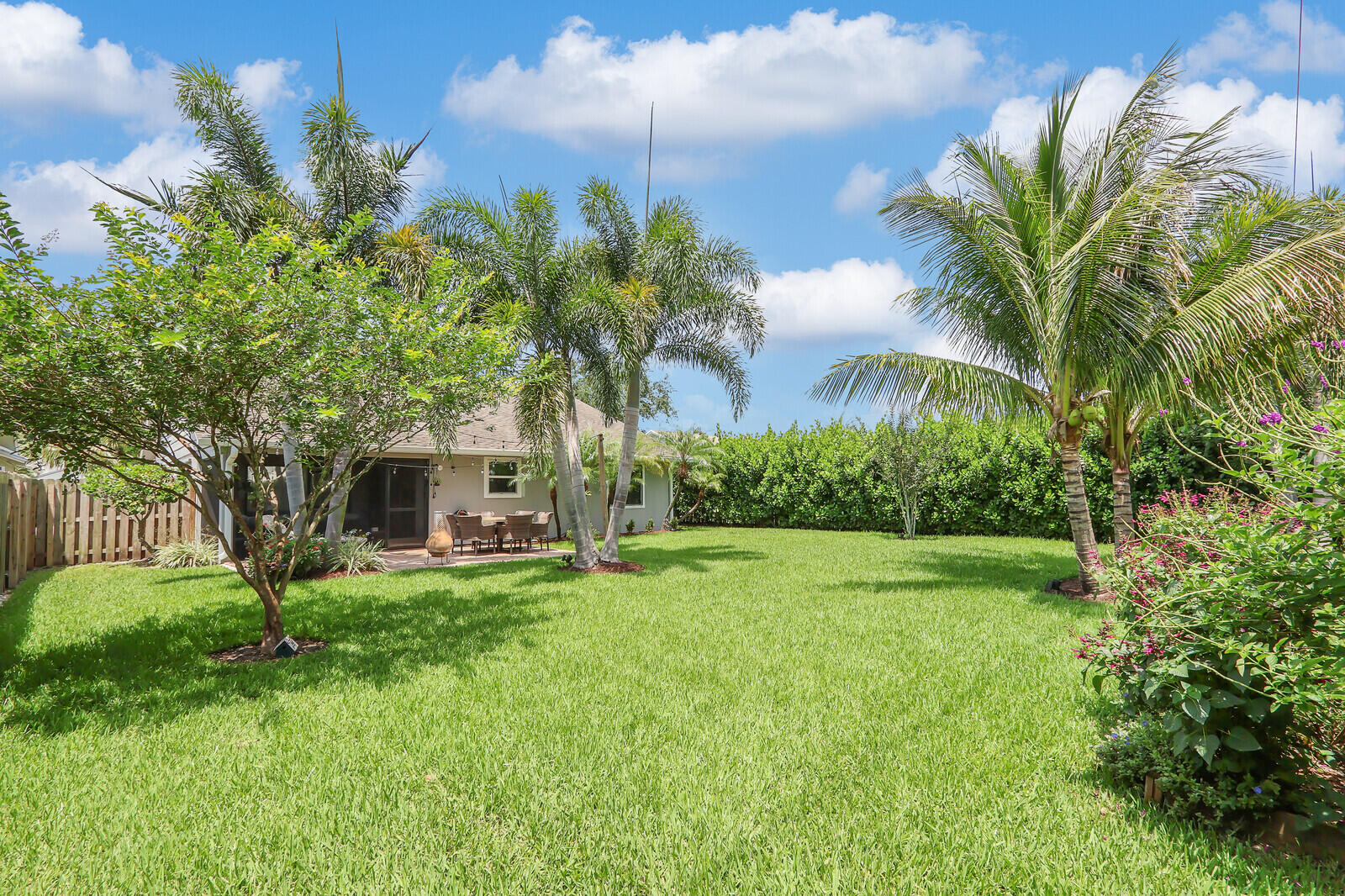 6691 Southeast Raintree Avenue Stuart, FL 34997 - Photo 33 of 36 Backyard