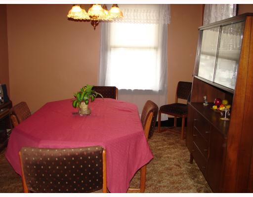 1007 1st Street McKees Rocks, PA 15136 - Photo 5 of 11 Dining Room.