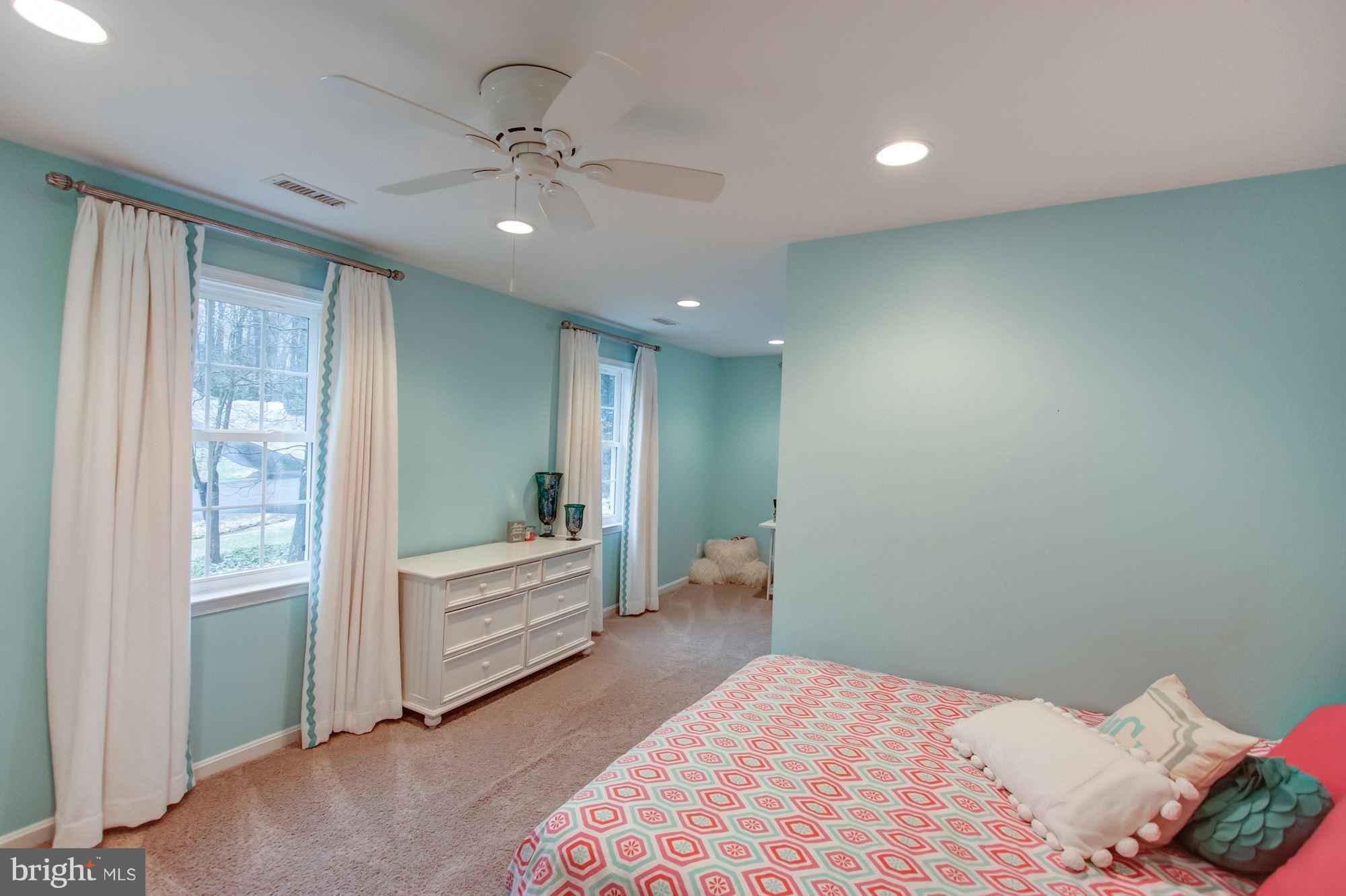 2036 Adams Hill Road Vienna, VA 22182 - Photo 15 of 25 Bedroom