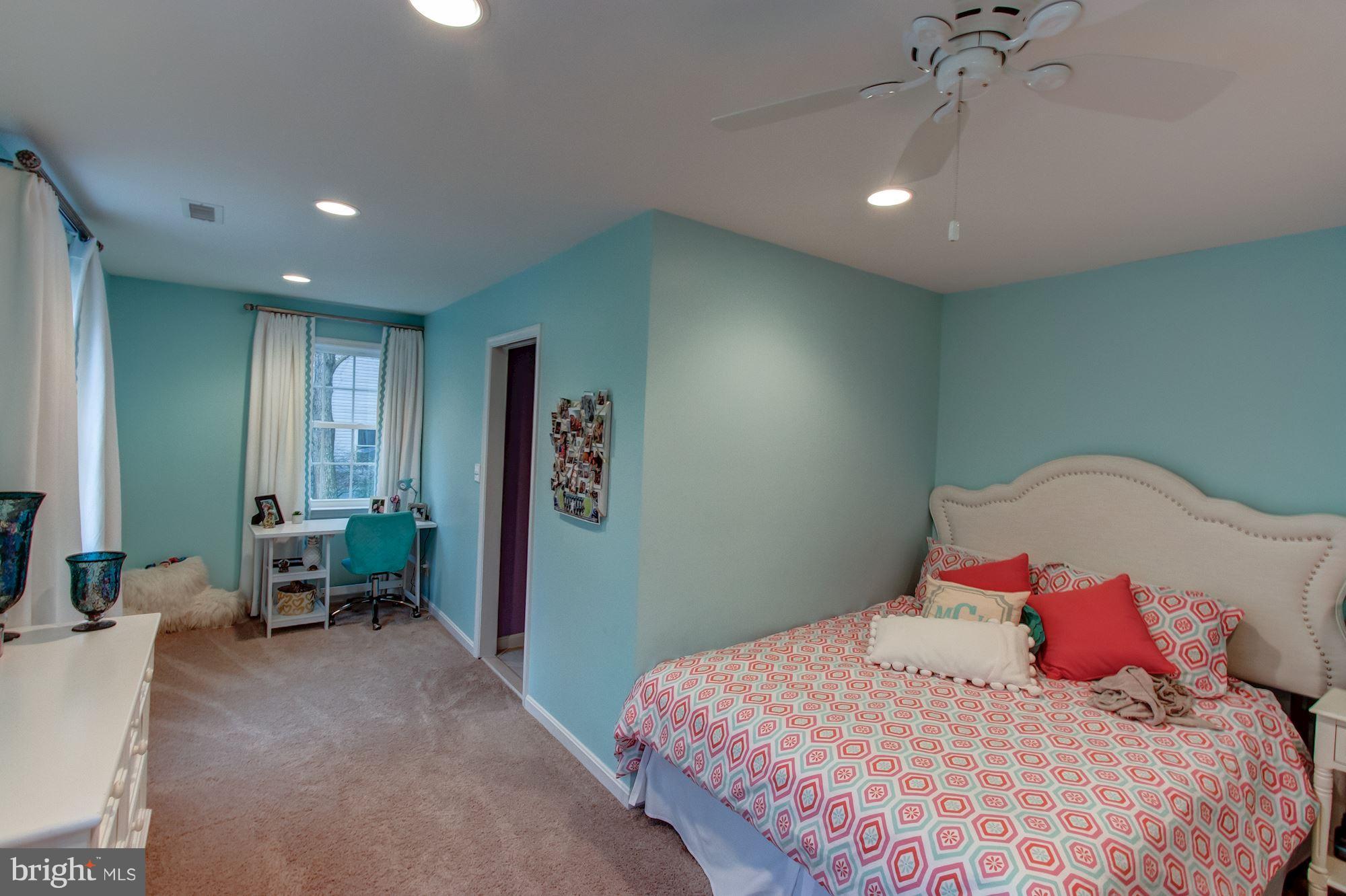 2036 Adams Hill Road Vienna, VA 22182 - Photo 16 of 25 Bedroom