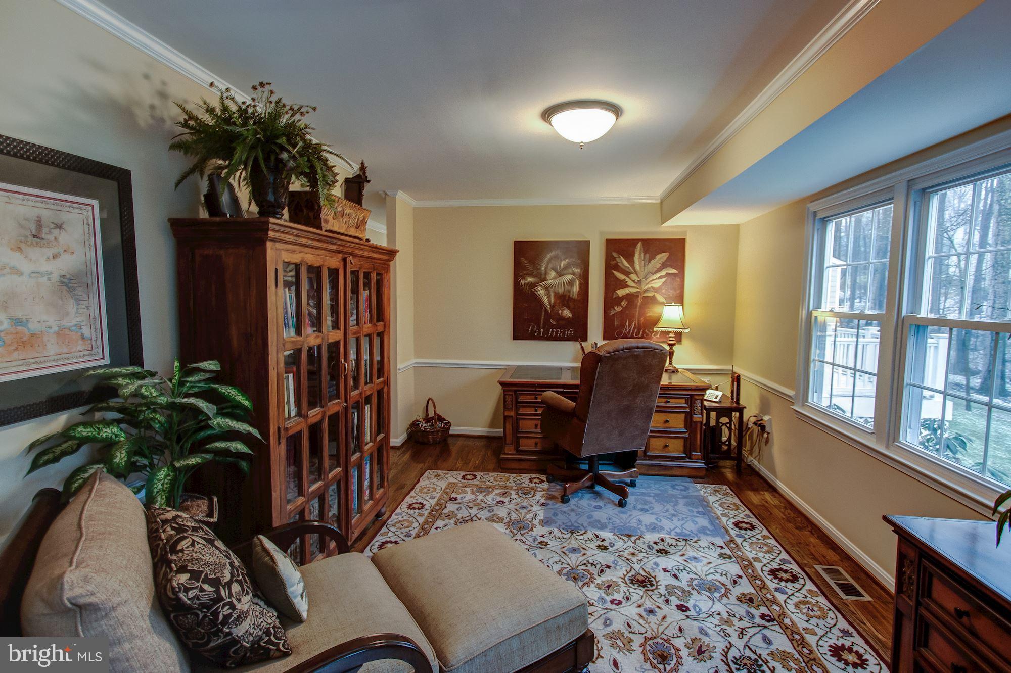 2036 Adams Hill Road Vienna, VA 22182 - Photo 8 of 25 Den