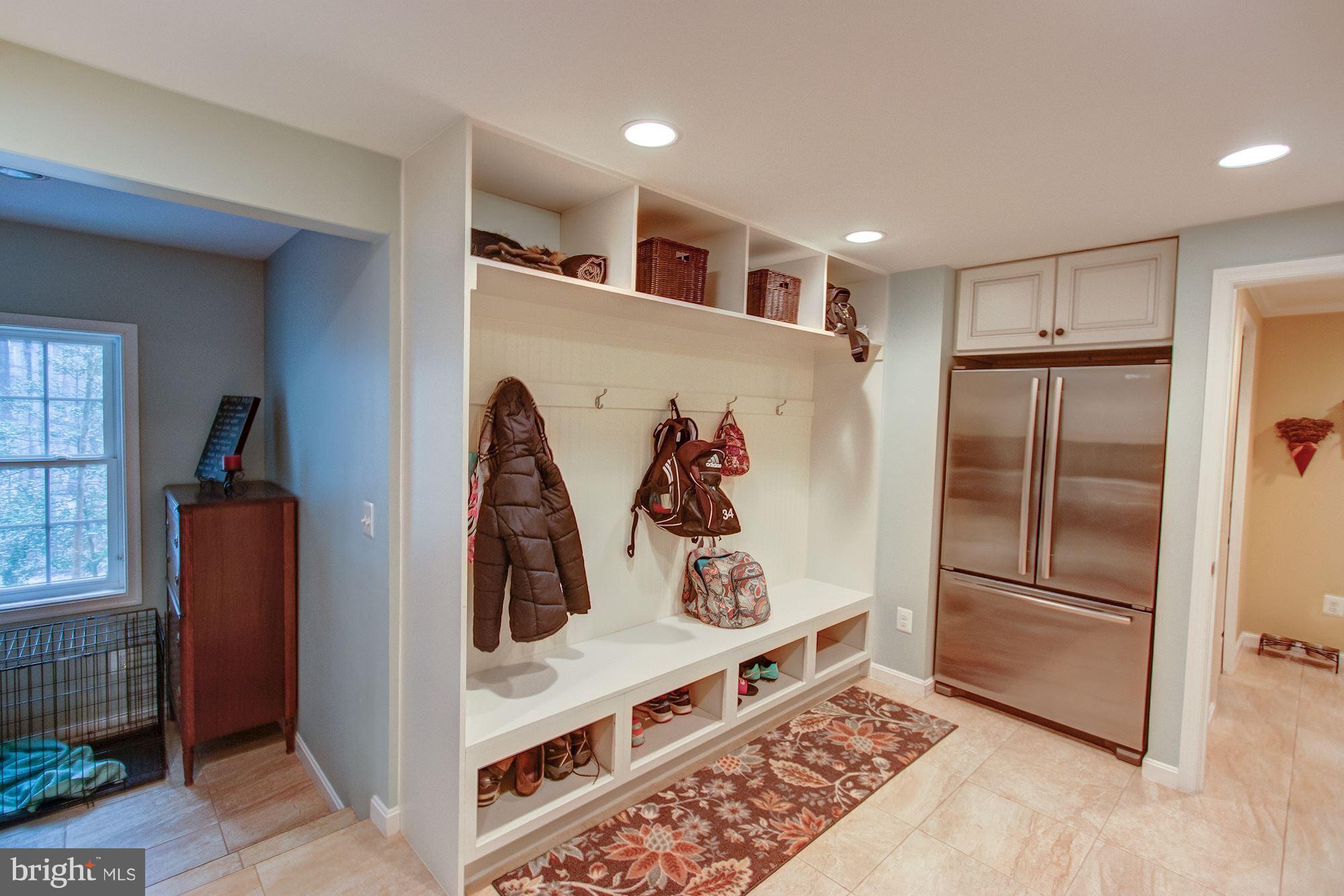 2036 Adams Hill Road Vienna, VA 22182 - Photo 10 of 25 Mudroom/Laundry Room