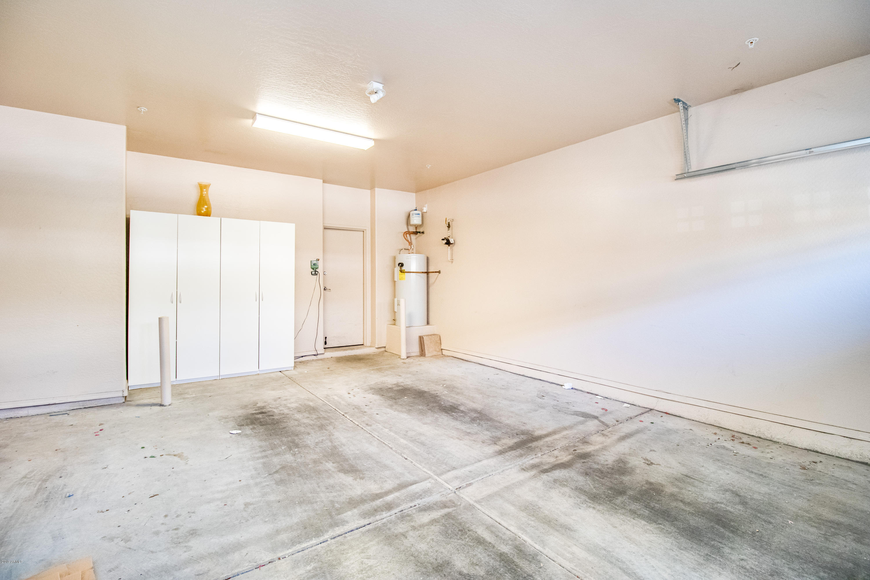 2150 East Bell Road, Unit 1102 Phoenix, AZ 85022 - Photo 29 of 33 2-Car Garage