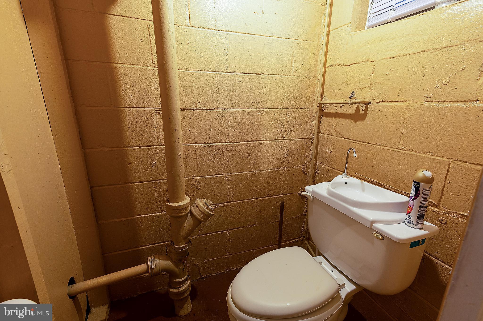 1616 Walterswood Road Baltimore, MD 21239 - Photo 14 of 24 Half Bathroom