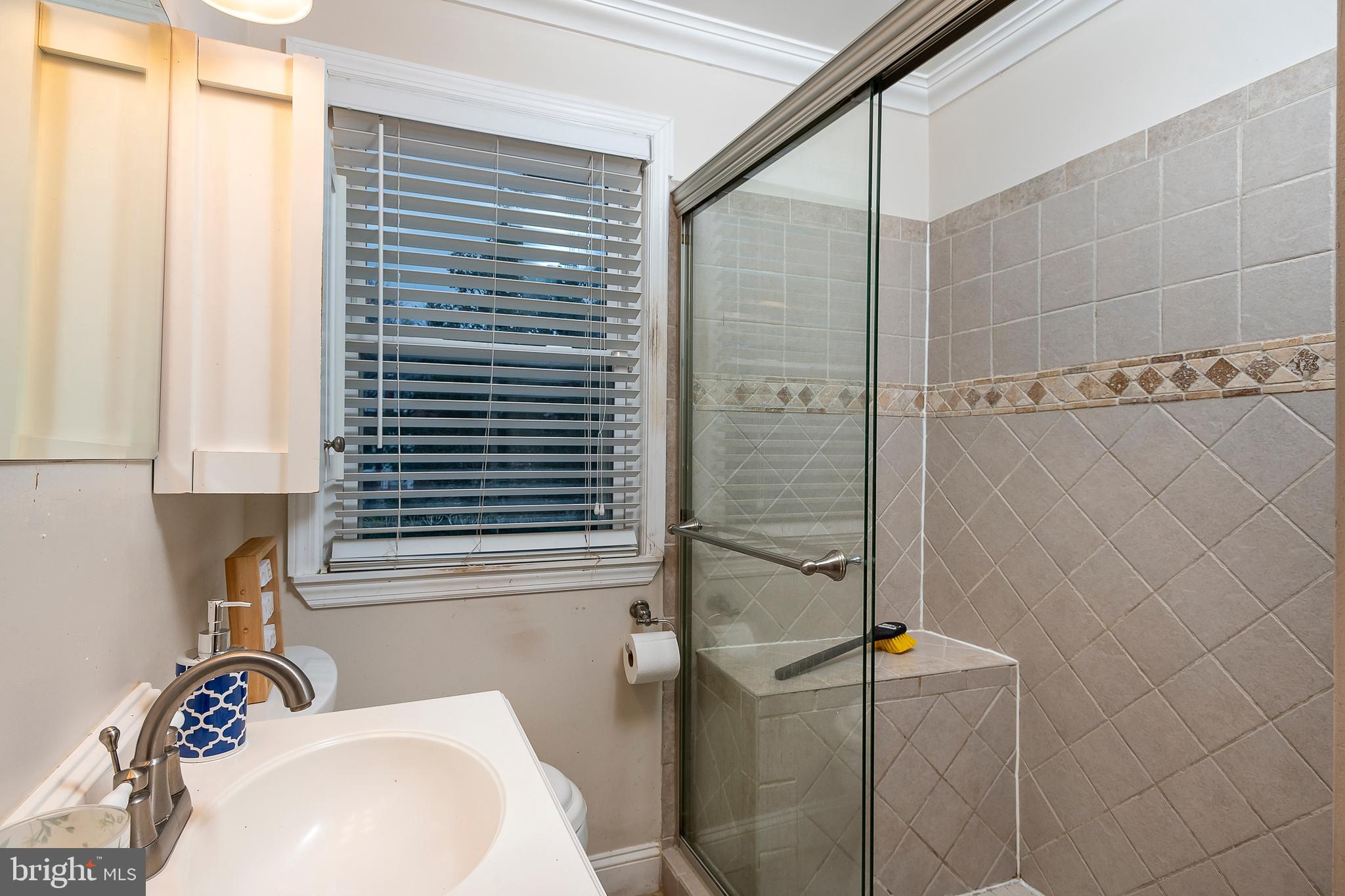 1616 Walterswood Road Baltimore, MD 21239 - Photo 17 of 24 Bathroom