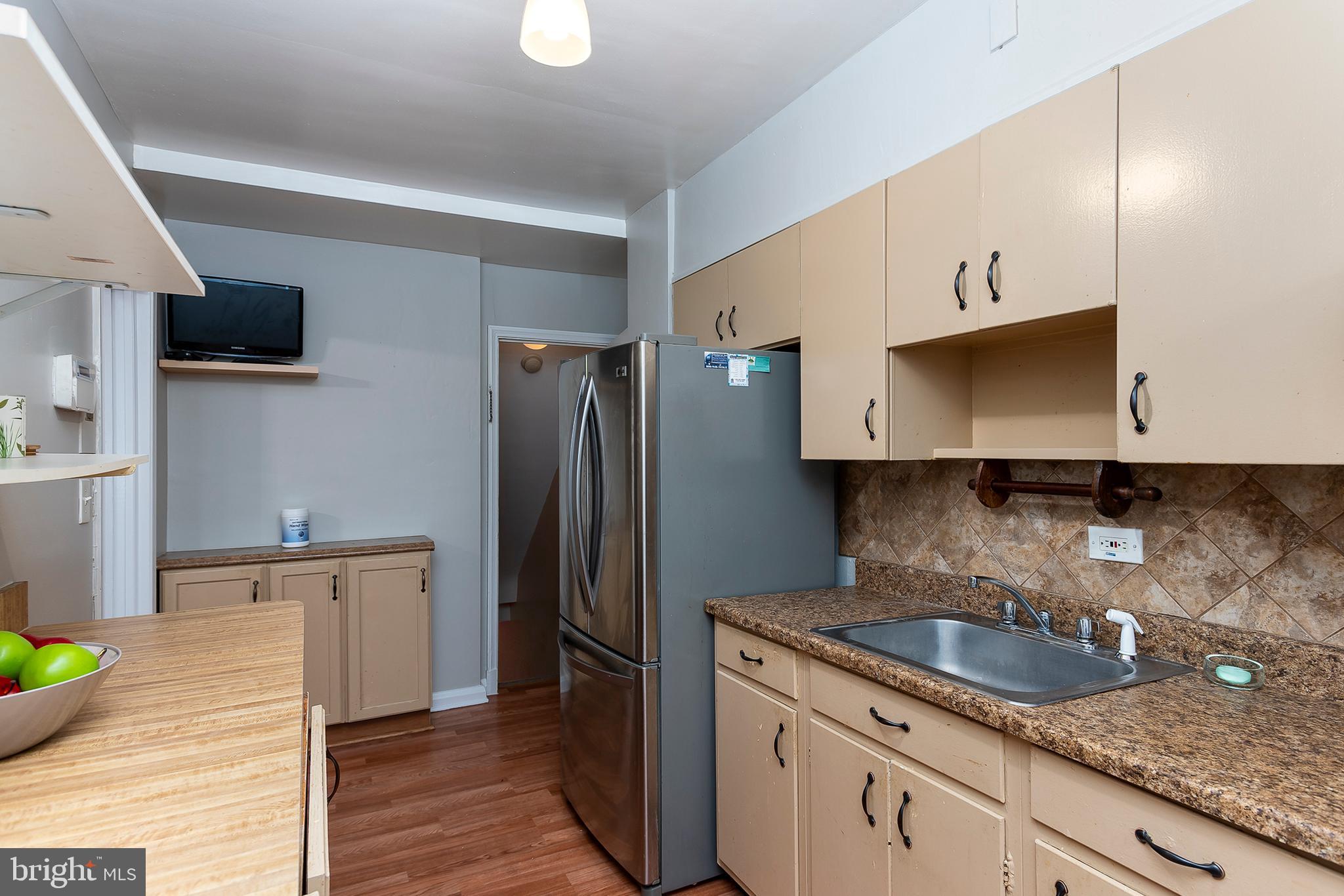 1616 Walterswood Road Baltimore, MD 21239 - Photo 8 of 24 Kitchen (alt view)