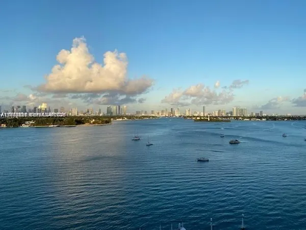 $3,500 | 1000 West Avenue, Unit 214, Miami Beach, FL 33139