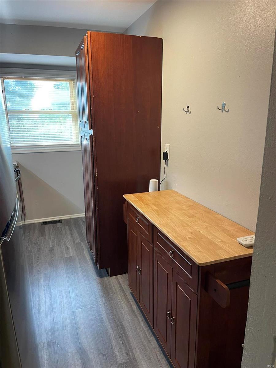 257 Cameron Road St. Louis, MO 63137 - Photo 13 of 30