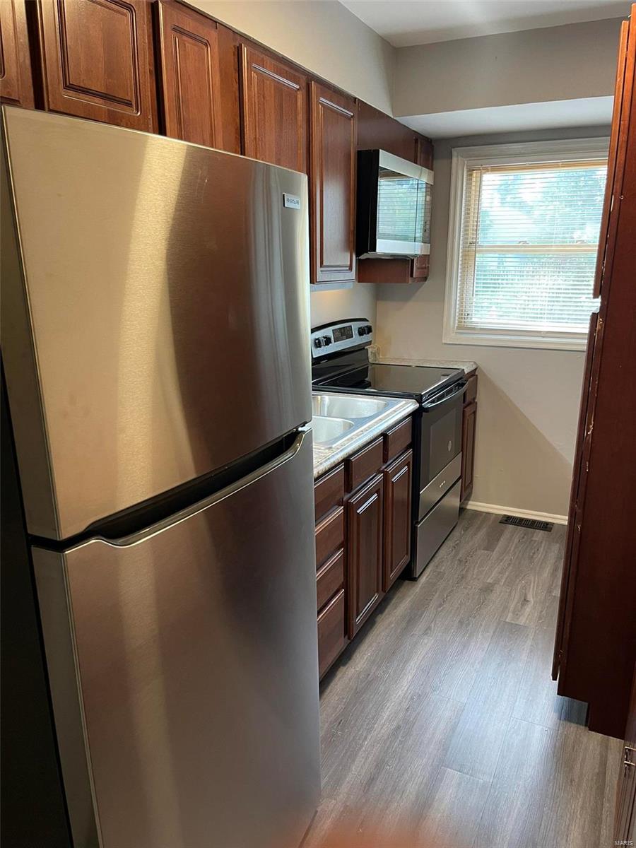257 Cameron Road St. Louis, MO 63137 - Photo 14 of 30
