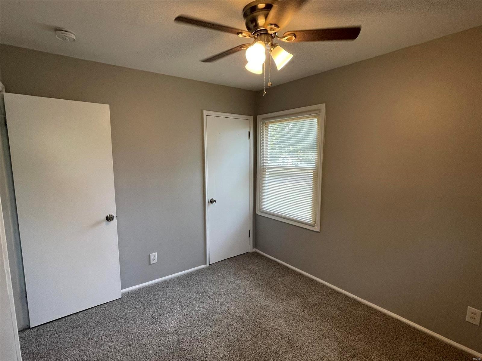 257 Cameron Road St. Louis, MO 63137 - Photo 25 of 30