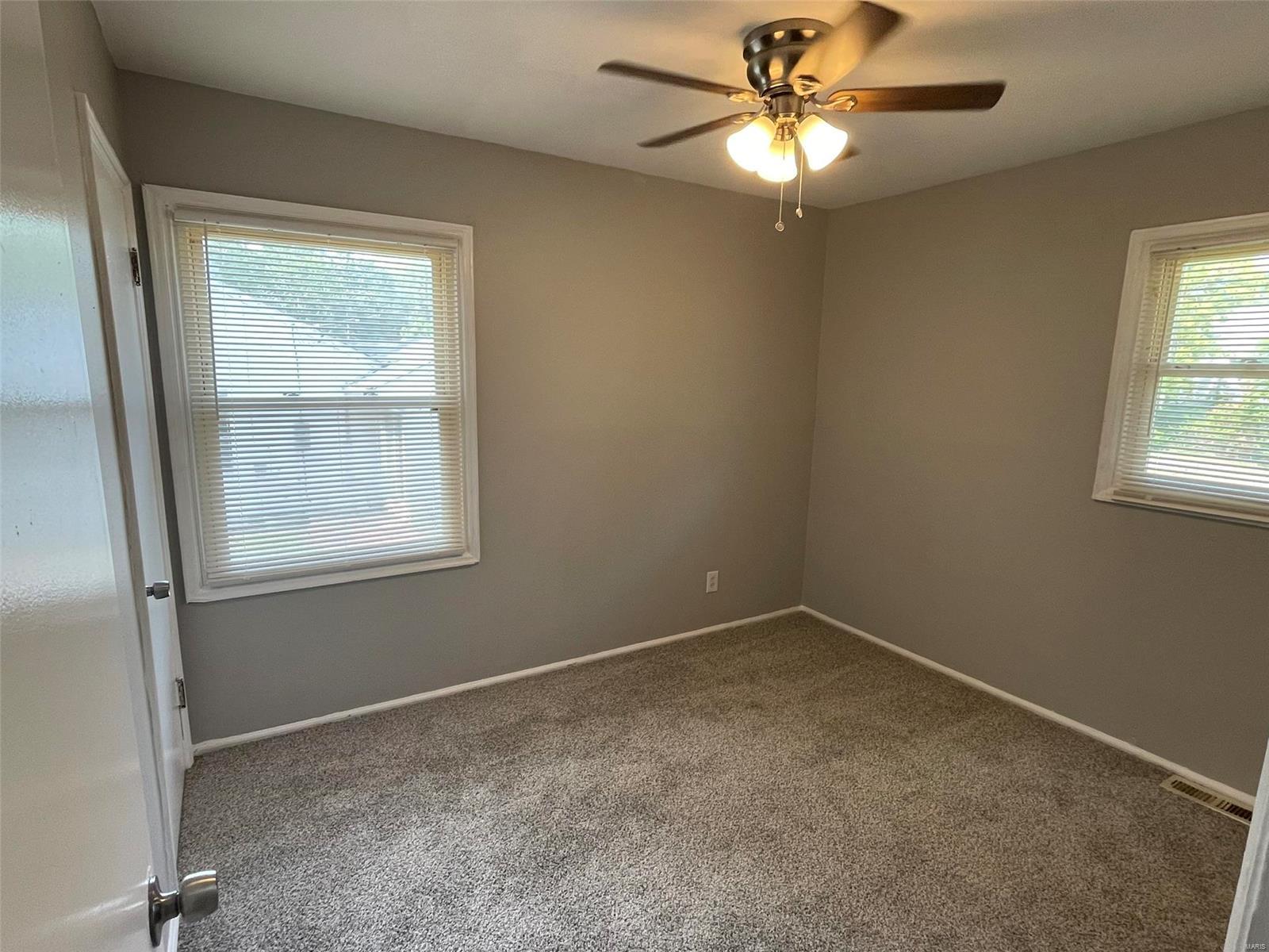 257 Cameron Road St. Louis, MO 63137 - Photo 26 of 30