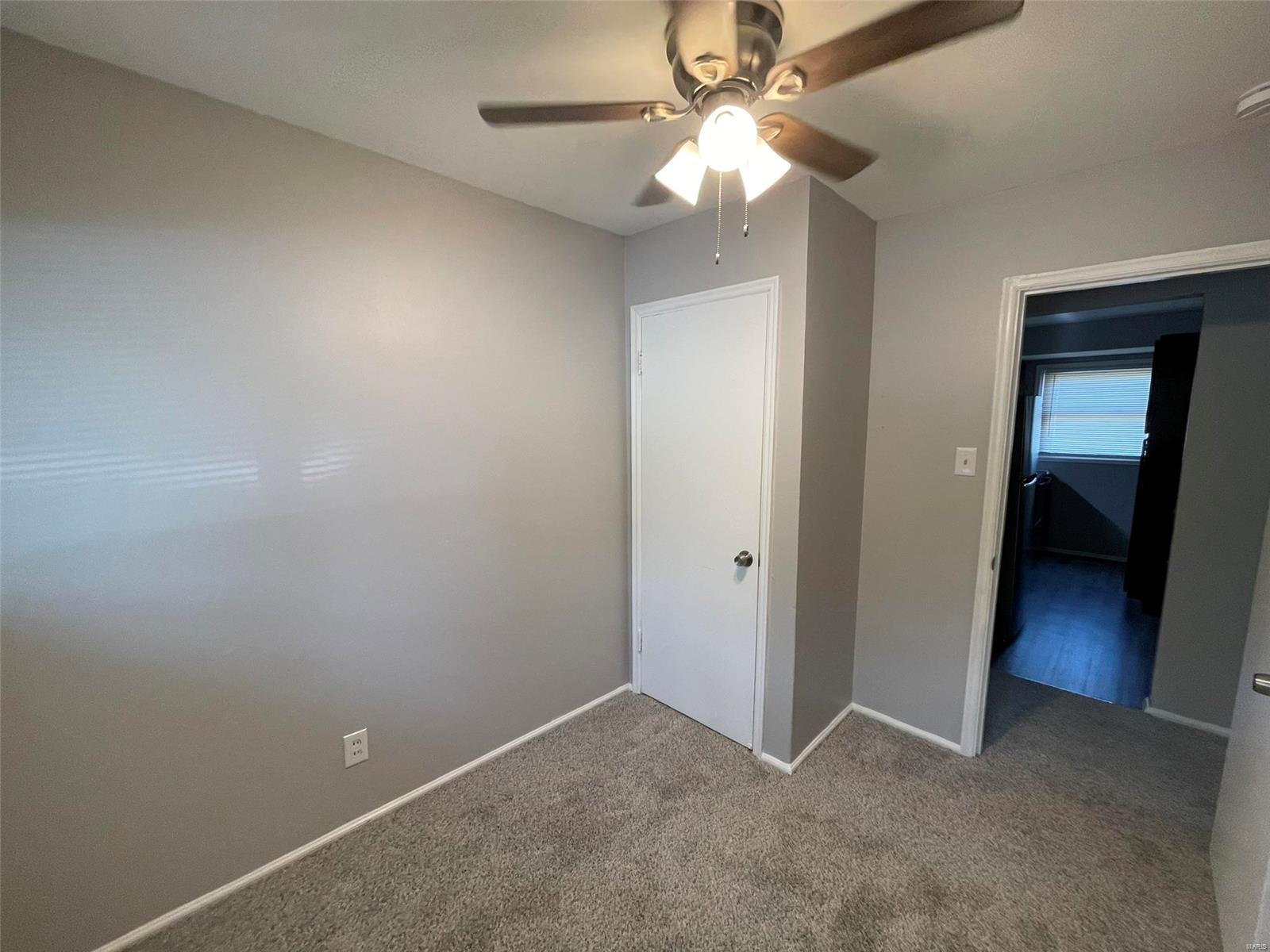 257 Cameron Road St. Louis, MO 63137 - Photo 27 of 30