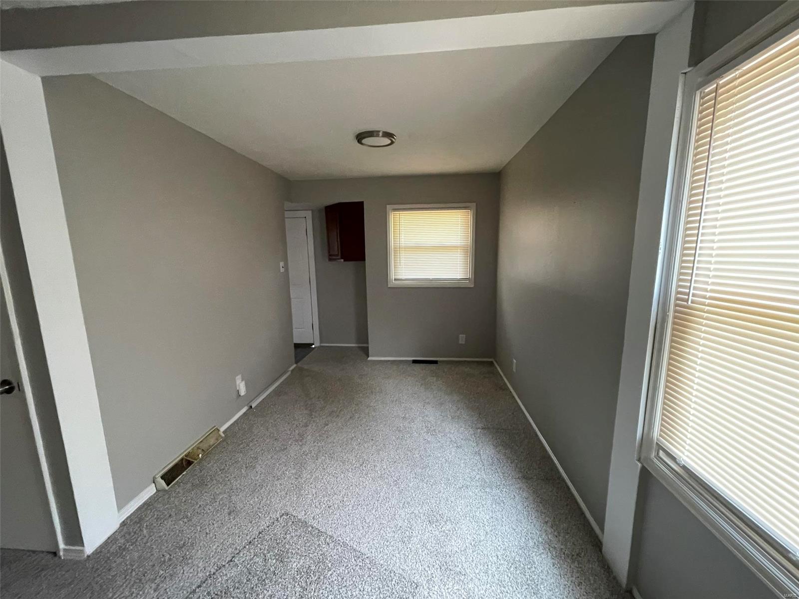 257 Cameron Road St. Louis, MO 63137 - Photo 7 of 30