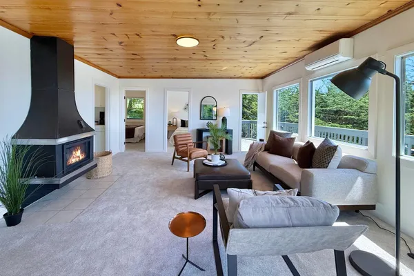 $1,182,000 | 10777 Rock Point Drive, Jenner, CA 95450