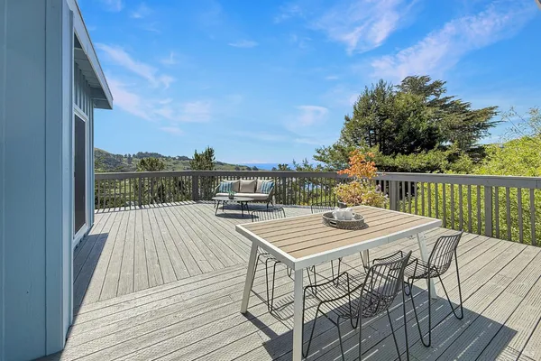 $1,182,000 | 10777 Rock Point Drive, Jenner, CA 95450