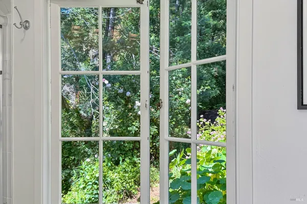 $1,182,000 | 10777 Rock Point Drive, Jenner, CA 95450