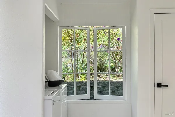 $1,182,000 | 10777 Rock Point Drive, Jenner, CA 95450