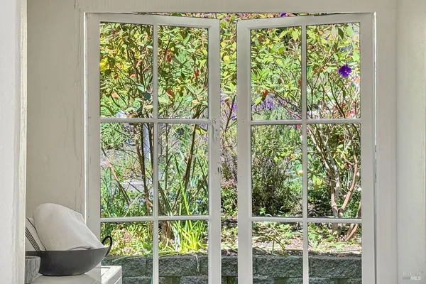 $1,182,000 | 10777 Rock Point Drive, Jenner, CA 95450