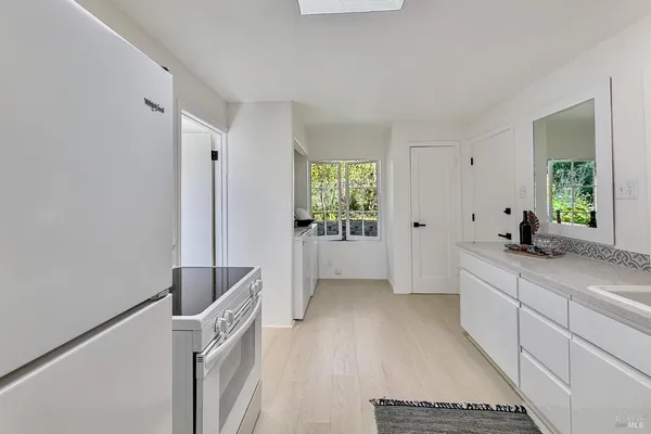 $1,182,000 | 10777 Rock Point Drive, Jenner, CA 95450