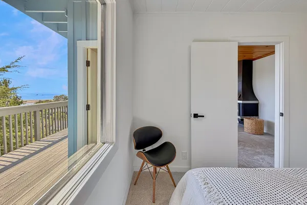 $1,182,000 | 10777 Rock Point Drive, Jenner, CA 95450