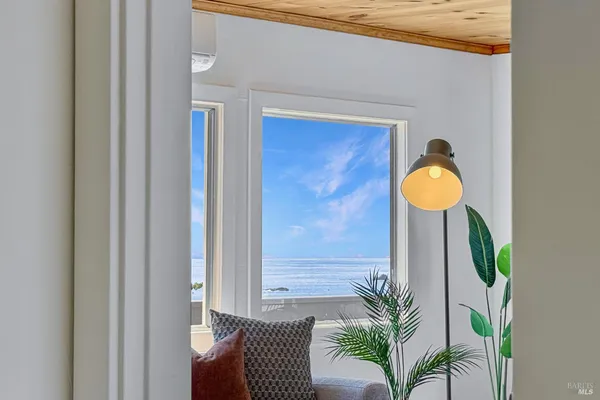 $1,182,000 | 10777 Rock Point Drive, Jenner, CA 95450